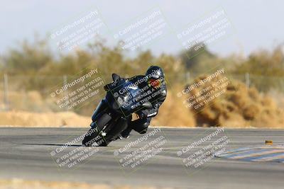 media/Jan-14-2024-SoCal Trackdays (Sun) [[2e55ec21a6]]/Turn 2 (1025am)/